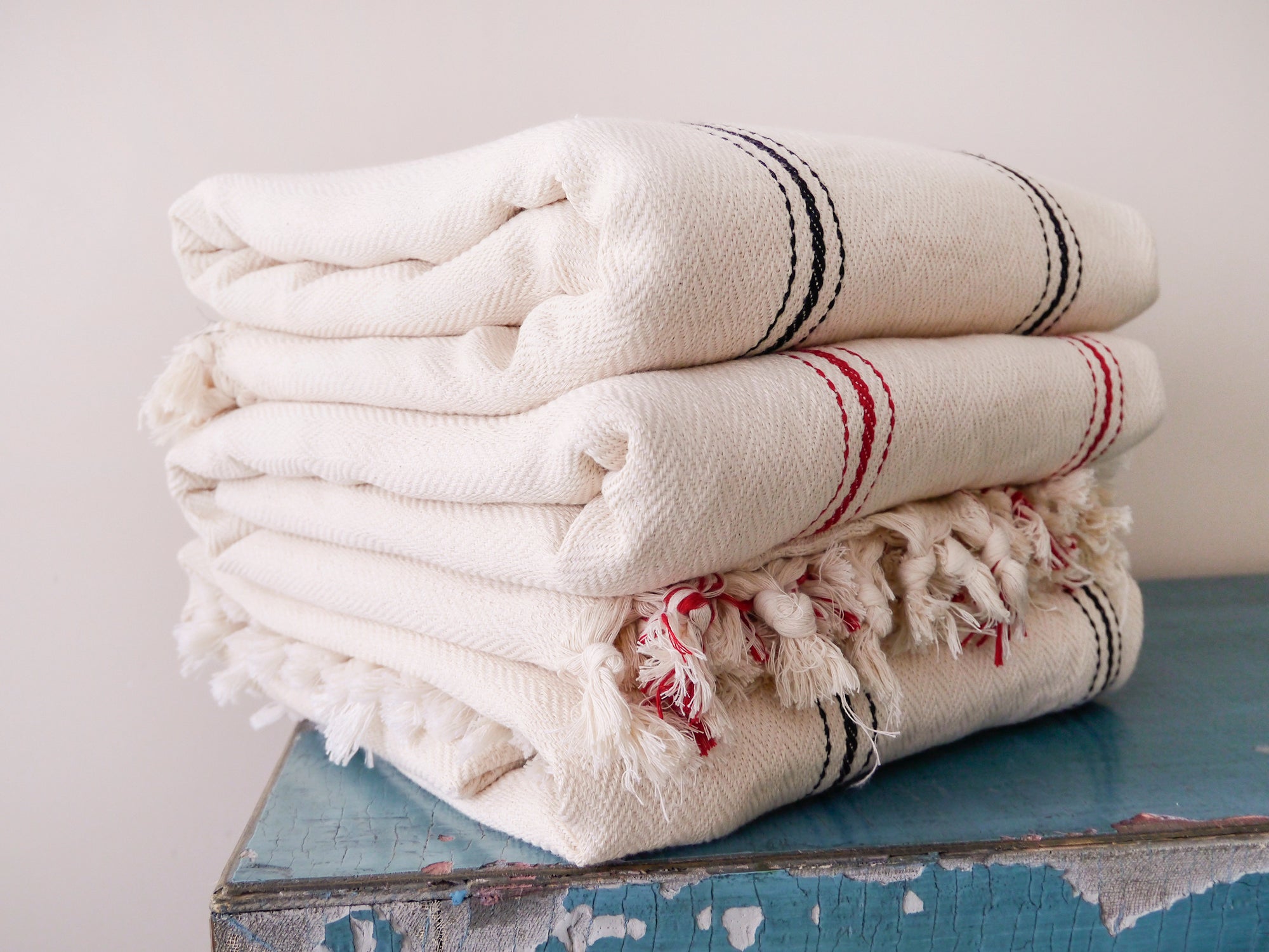 Red Tassel Blanket & Cushion Cover