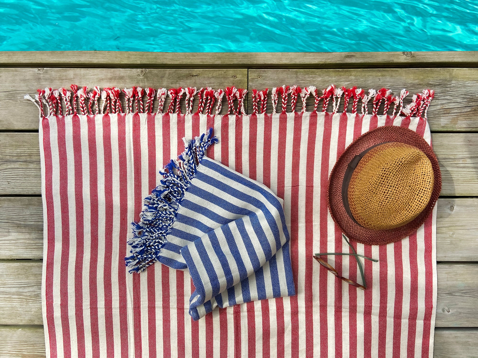 STRIPED Beach Towel & Shawl