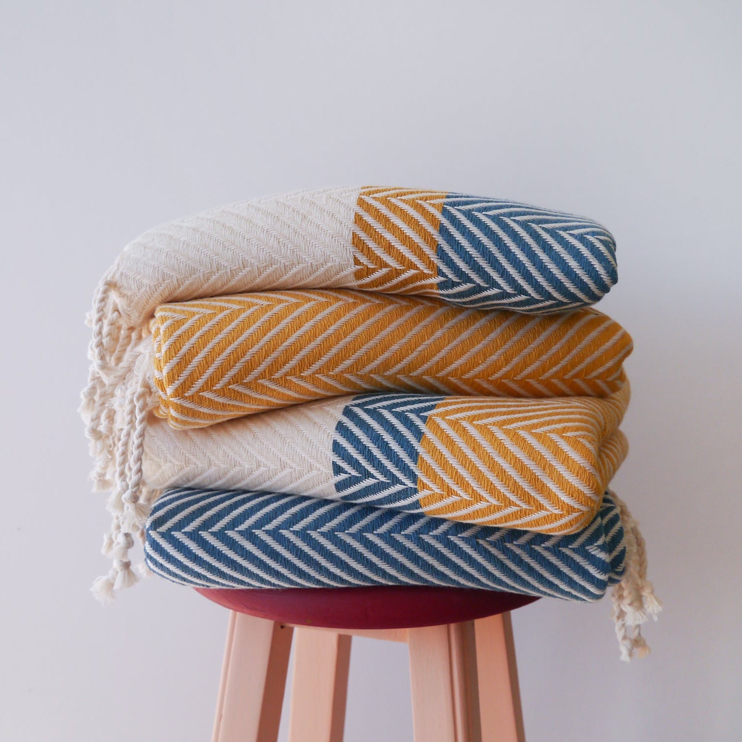 HERRINGBONE  Two coloured Handwoven Cotton Throw