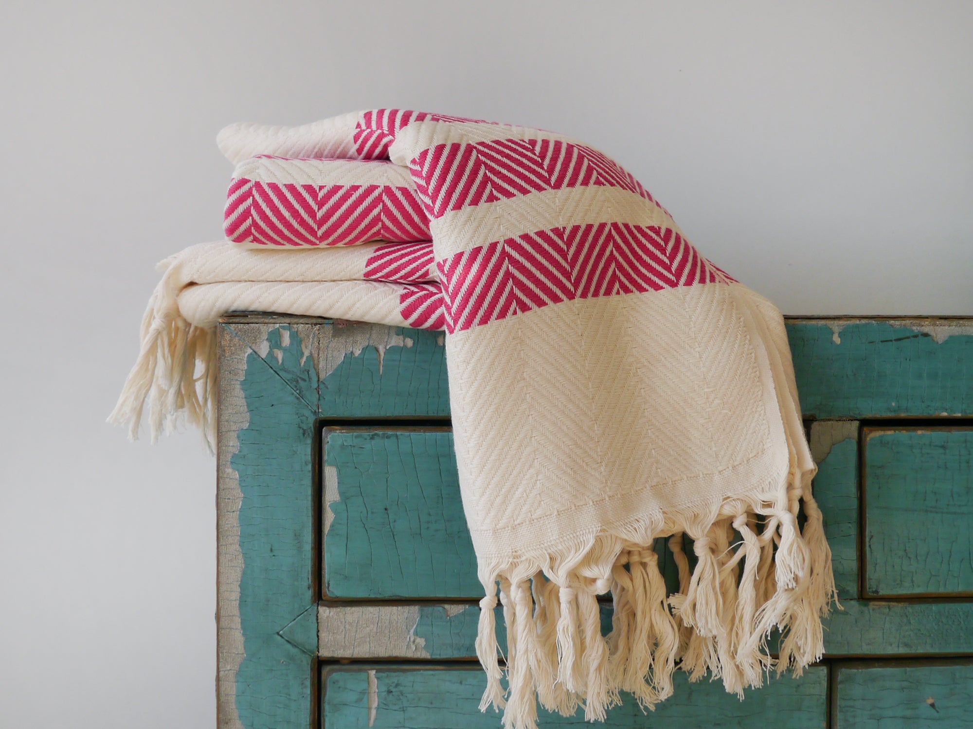 CHEVRON Two Coloured Handwoven Cotton Throw