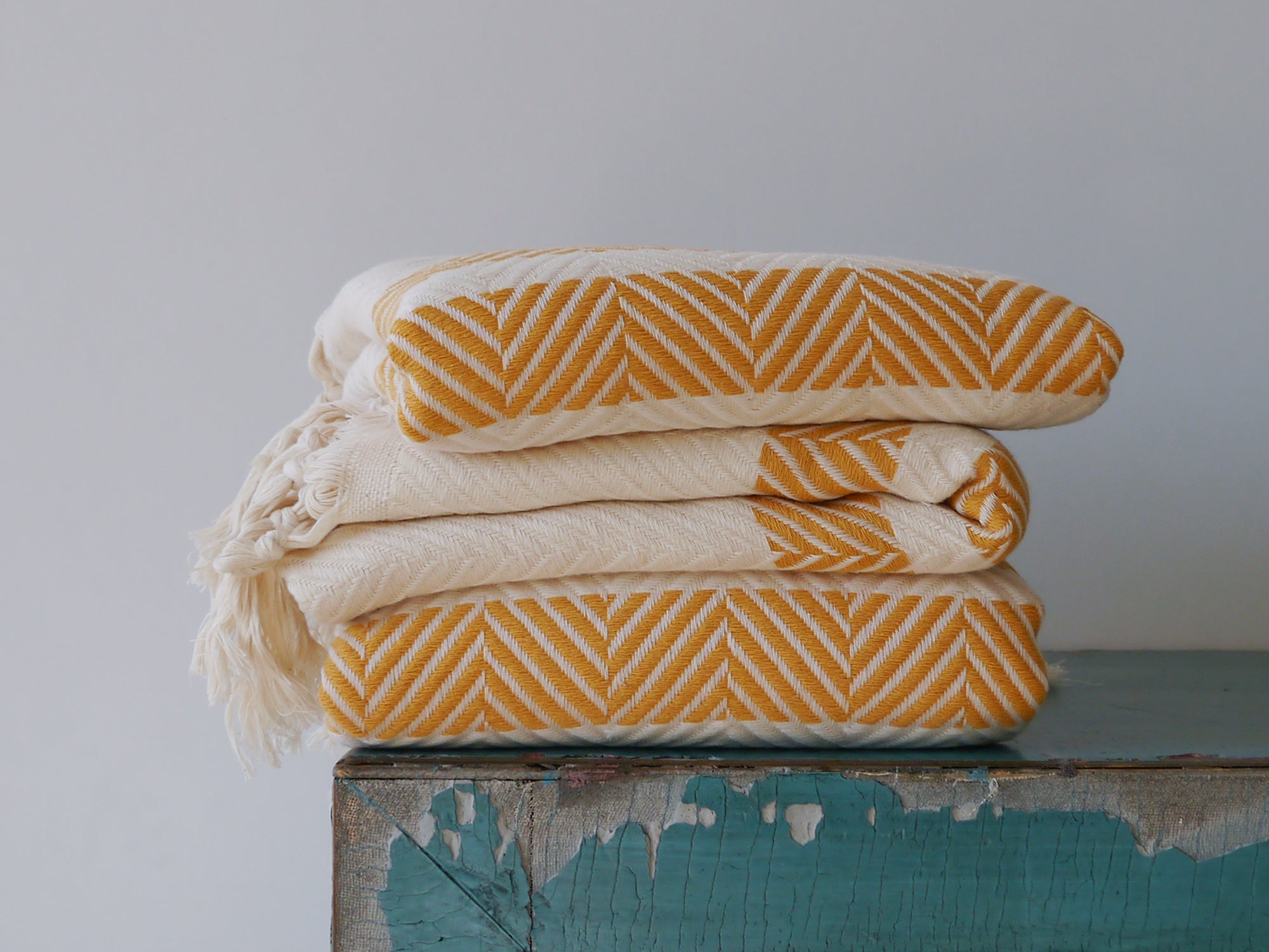 CHEVRON Handwoven Cotton Throw