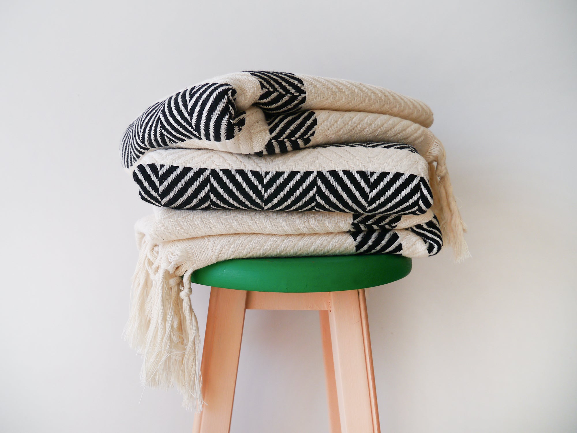 CHEVRON Handwoven Cotton Throw